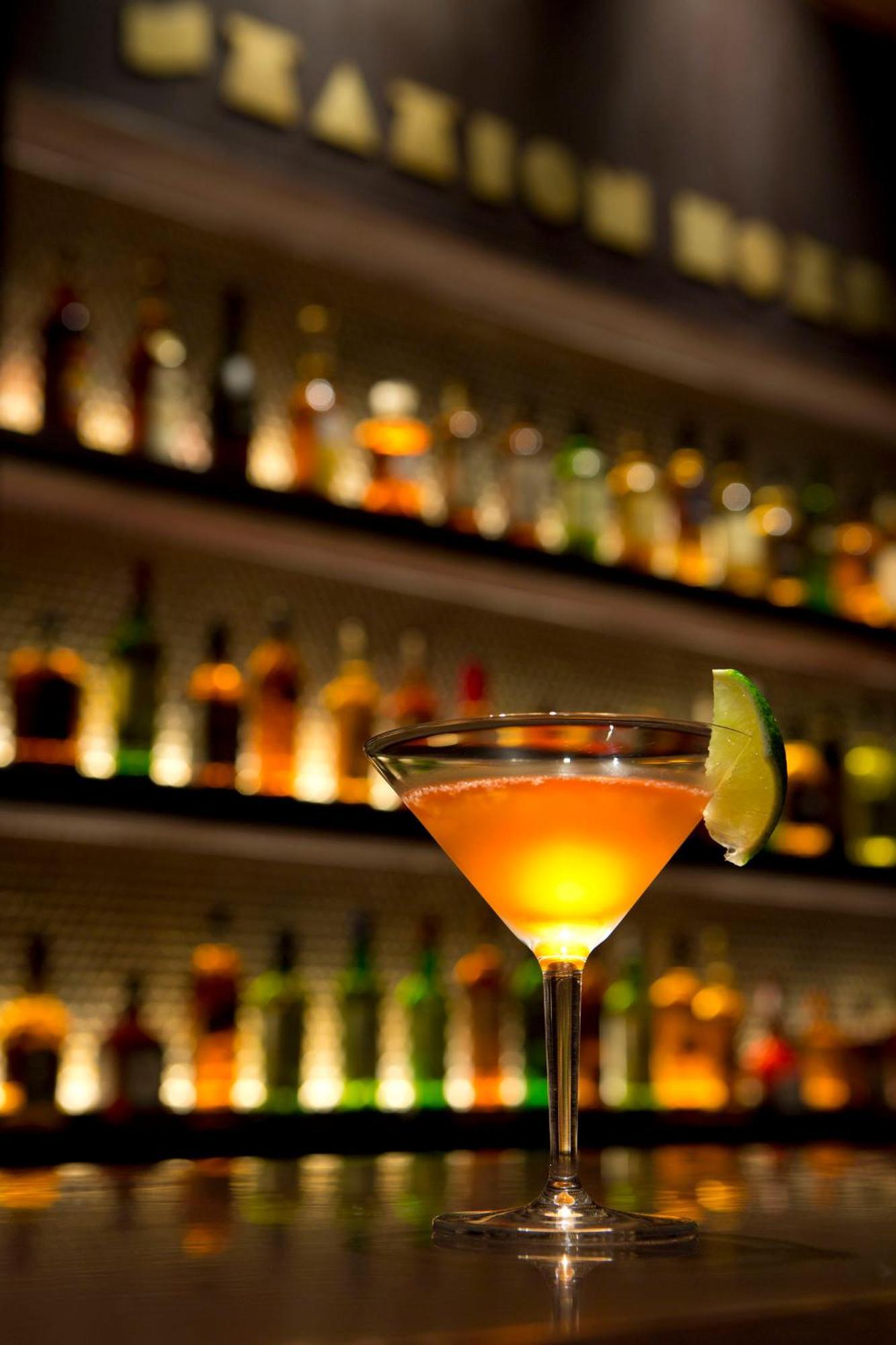 The Tokyo Station Hotel Exterior foto A margarita garnished with lime